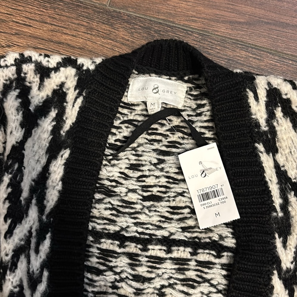 Open Sweater - Picture 2 of 3